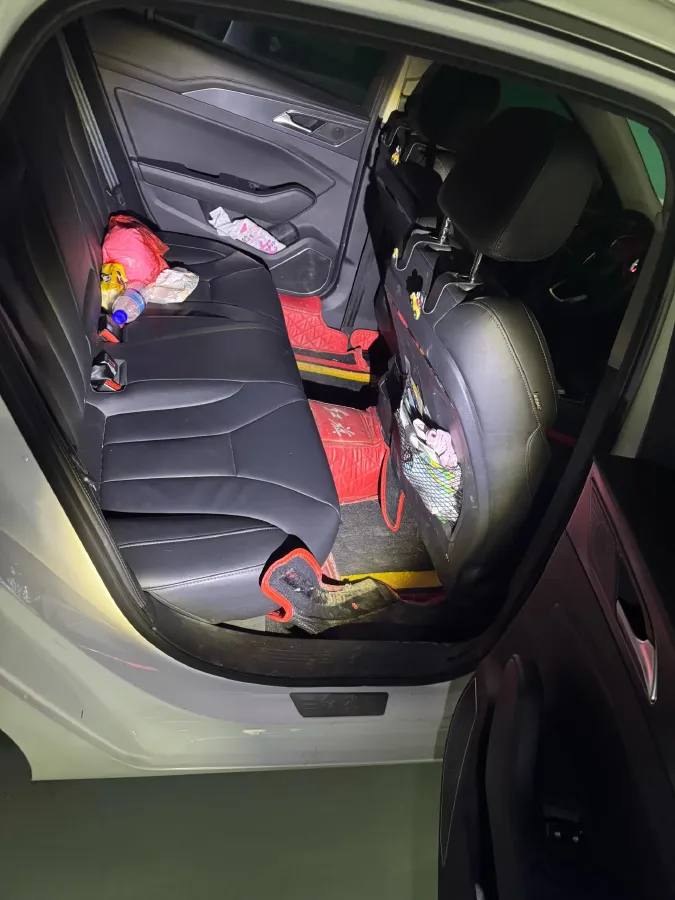 2020 HongQi H5 1.5T 169HP L4 7DCT,autocango,china used car exporter,china ev exporter,chinese used car exporter,chinese used ev exporter