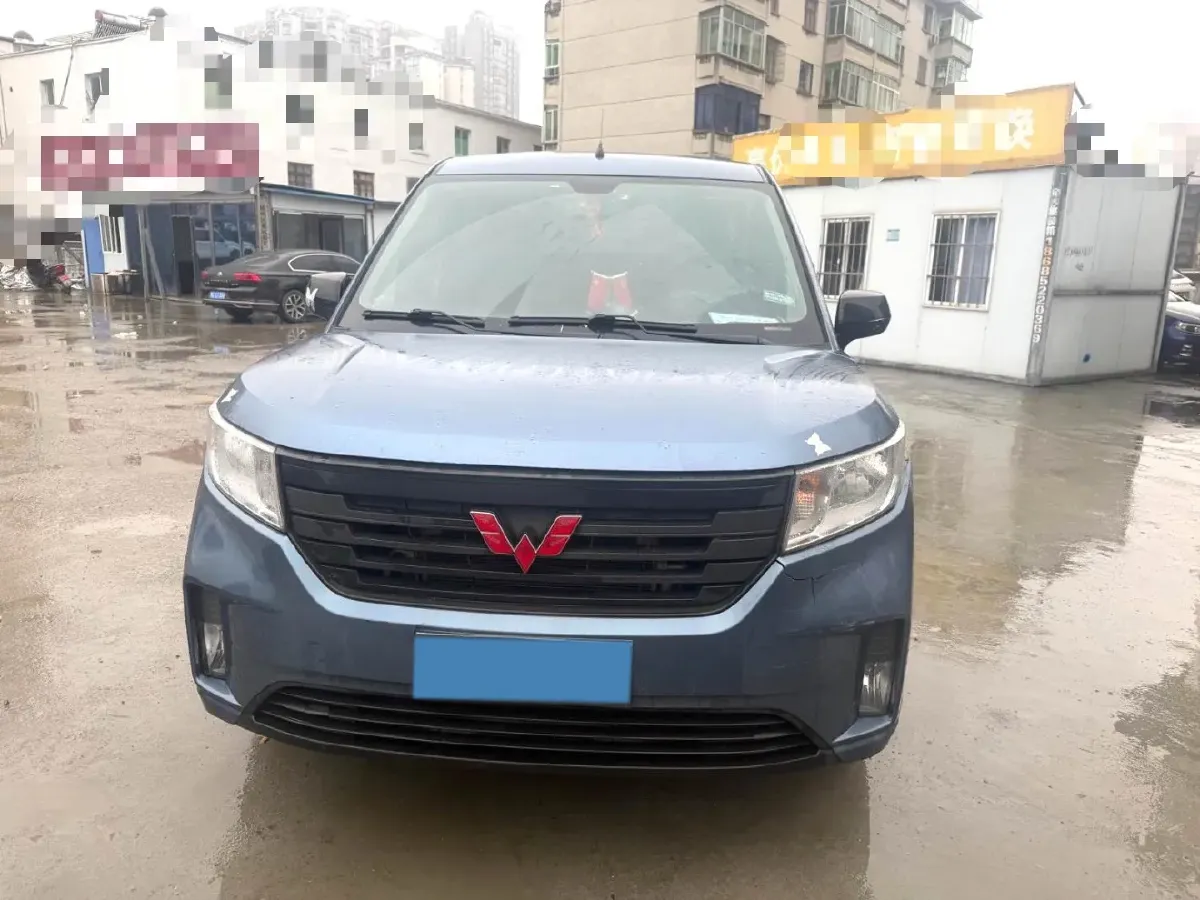 2020 WuLing HongGuang Plus 1.5L 99HP L4 6MT,autocango,china used car exporter,china ev exporter,chinese used car exporter,chinese used ev exporter