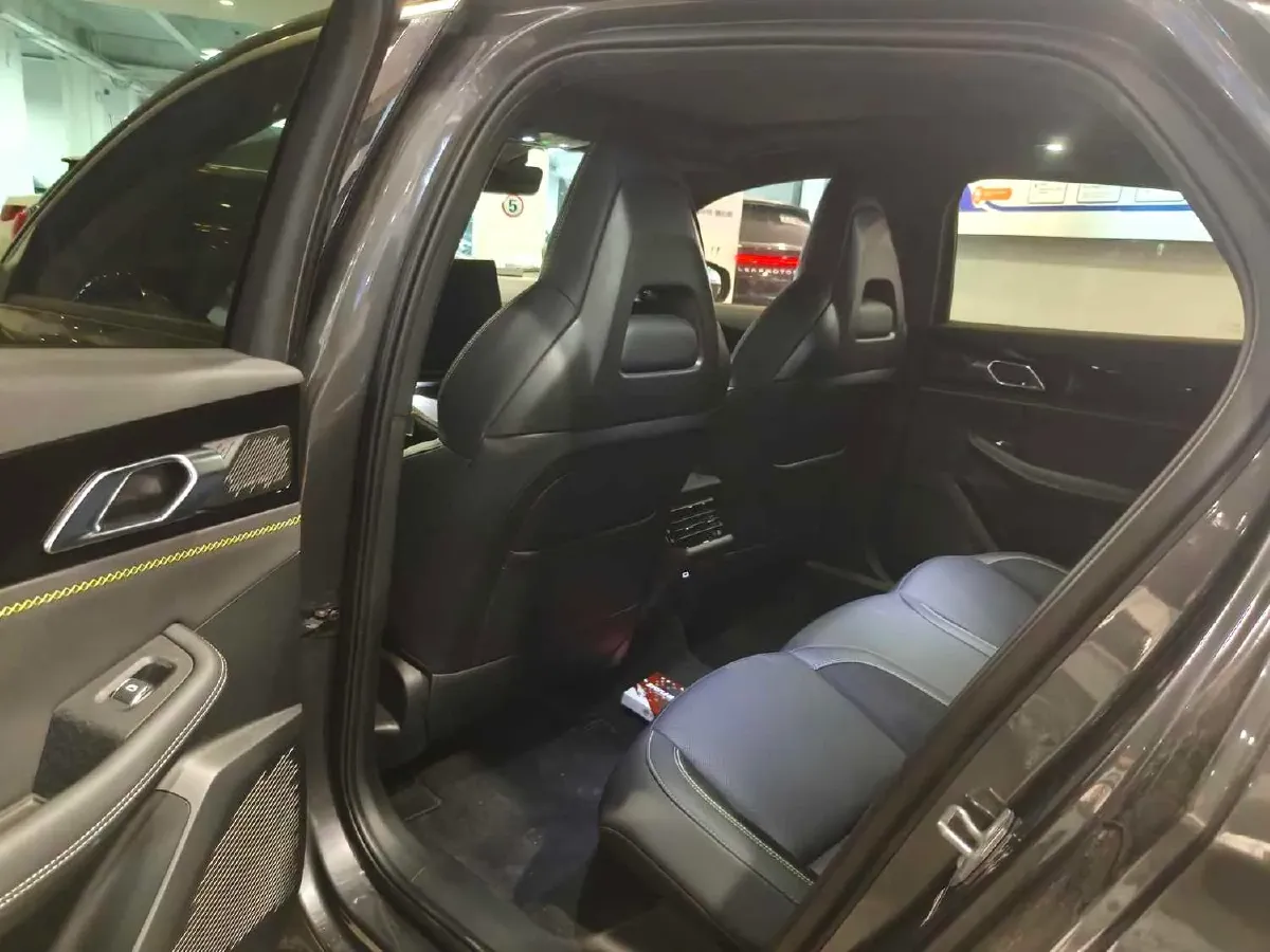 2025 LYNK&CO 03 1.5T 181HP L4 7DCT,autocango,china used car exporter,china ev exporter,chinese used car exporter,chinese used ev exporter