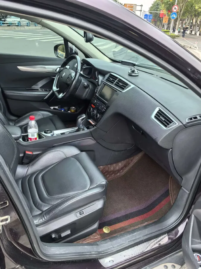 2017 DS 6 1.6T 167HP L4 6AT,autocango,china used car exporter,china ev exporter,chinese used car exporter,chinese used ev exporter