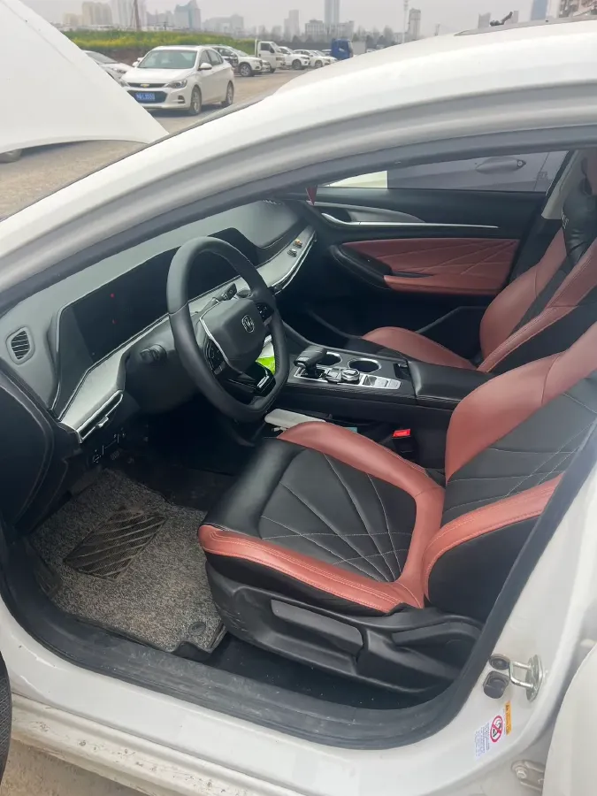 2021 ChangAn Eado 1.4T 160HP L4 7DCT,autocango,china used car exporter,china ev exporter,chinese used car exporter,chinese used ev exporter