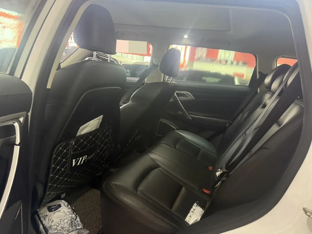 2020 Roewe i6 1.5T 169HP L4 7DCT,autocango,china used car exporter,china ev exporter,chinese used car exporter,chinese used ev exporter