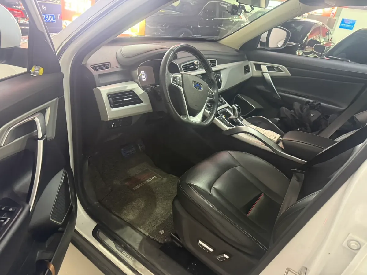 2020 Roewe i6 1.5T 169HP L4 7DCT,autocango,china used car exporter,china ev exporter,chinese used car exporter,chinese used ev exporter