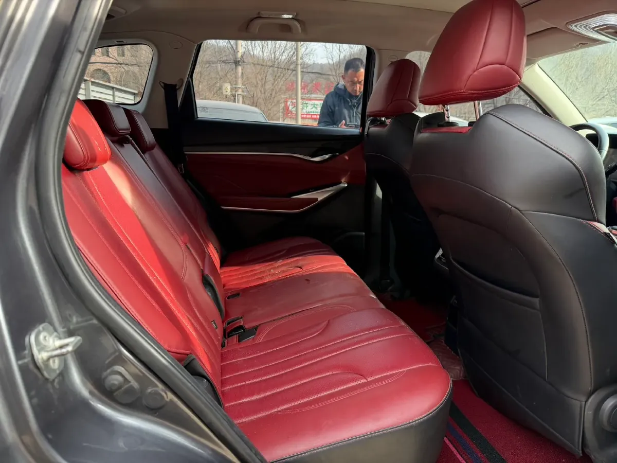 2020 ChangAn CS75 Plus 1.5T 178HP L4 6AT,autocango,china used car exporter,china ev exporter,chinese used car exporter,chinese used ev exporter