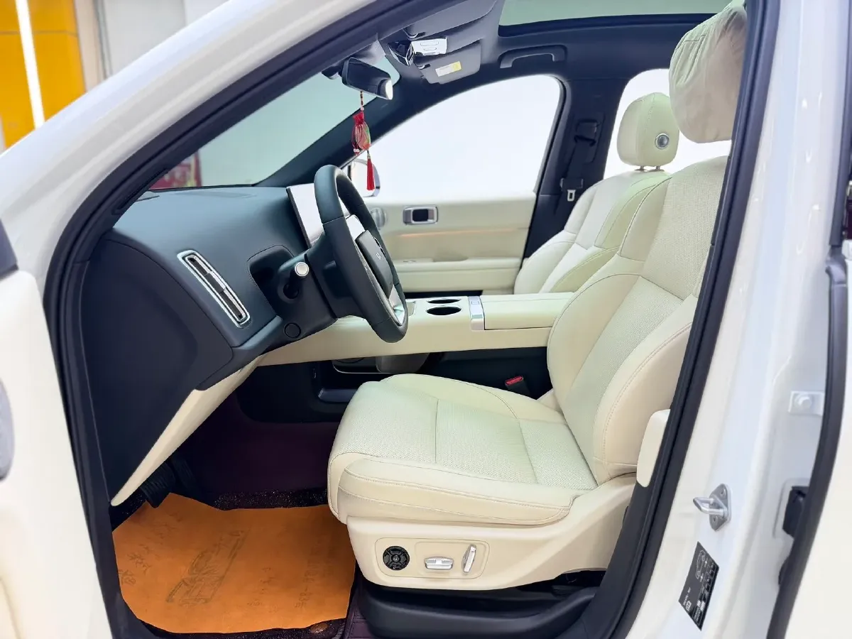 2024 Li L6 Range Extended 154HP L4 REEV 36.8KWH,autocango,china used car exporter,china ev exporter,chinese used car exporter,chinese used ev exporter