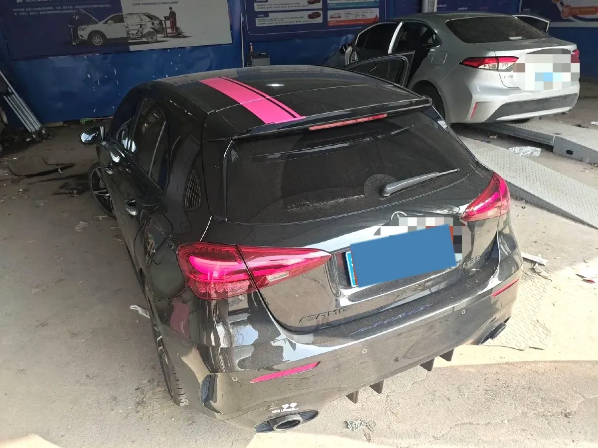 2024 Mercedes-Benz A AMG 2.0T 306HP L4 8DCT,autocango,china used car exporter,china ev exporter,chinese used car exporter,chinese used ev exporter