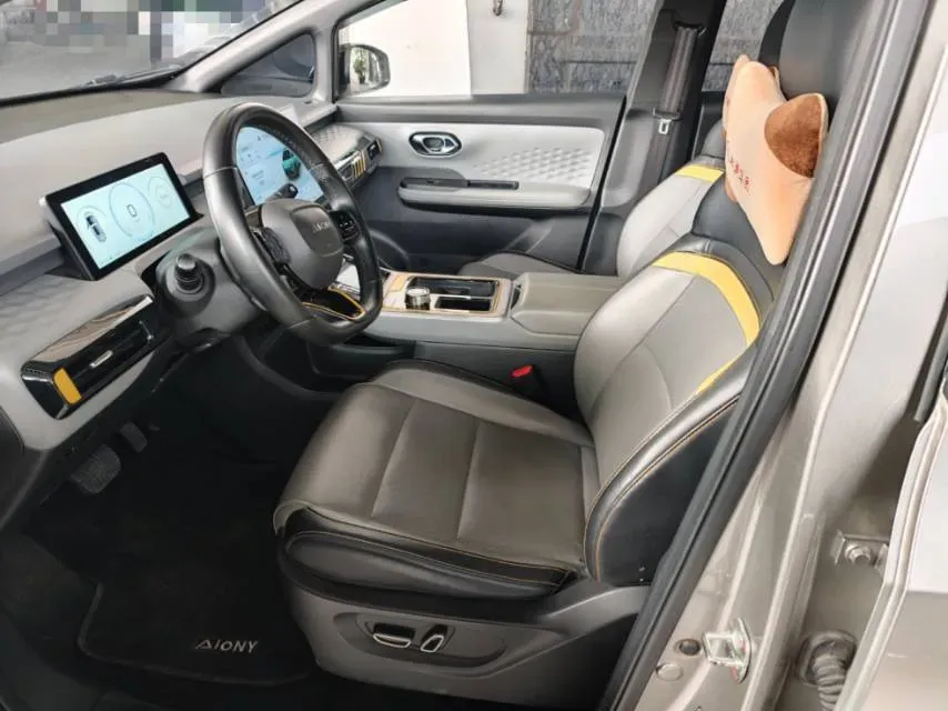 2022 Geely Okavango 1.8T 184HP L4 7DCT,autocango,china used car exporter,china ev exporter,chinese used car exporter,chinese used ev exporter