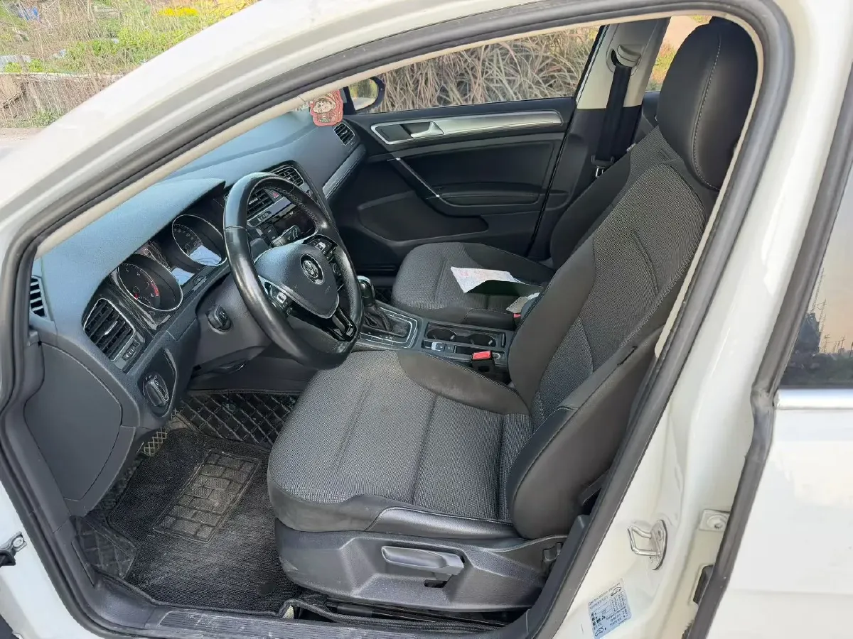2018 Volkswagen Golf 1.6L 110HP L4 6AT,autocango,china used car exporter,china ev exporter,chinese used car exporter,chinese used ev exporter