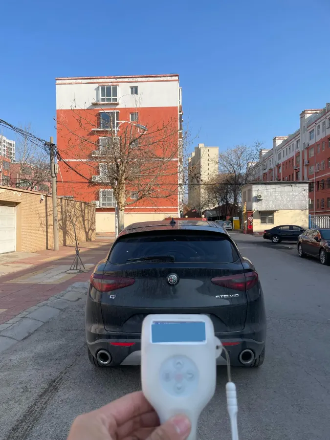 2017 Jaguar XE 2.0T 240HP L4 8AT,autocango,china used car exporter,china ev exporter,chinese used car exporter,chinese used ev exporter