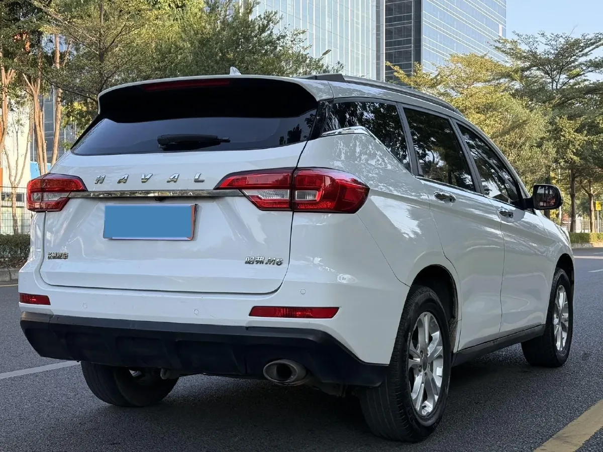 2018 Haval M6 1.5T 150HP L4 7DCT,autocango,china used car exporter,china ev exporter,chinese used car exporter,chinese used ev exporter