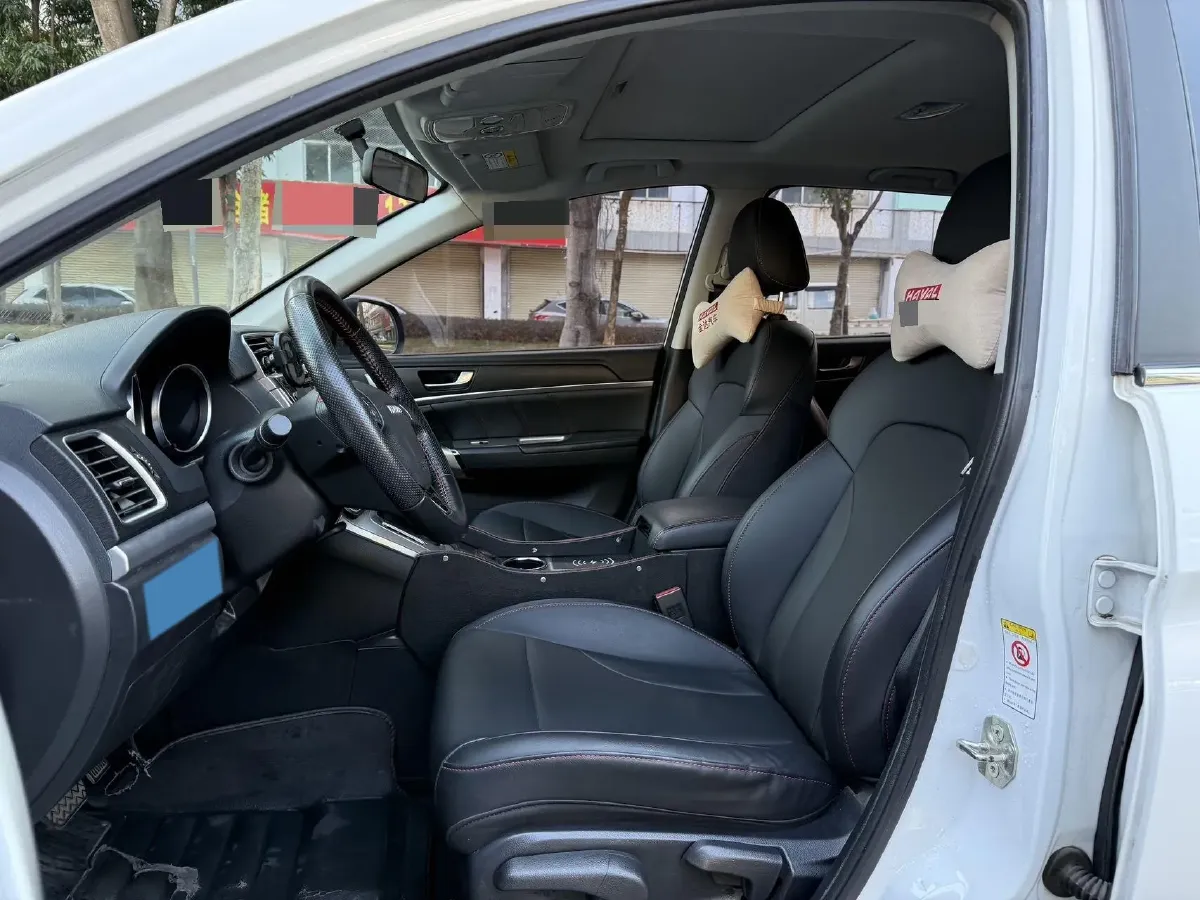 2018 Haval M6 1.5T 150HP L4 7DCT,autocango,china used car exporter,china ev exporter,chinese used car exporter,chinese used ev exporter