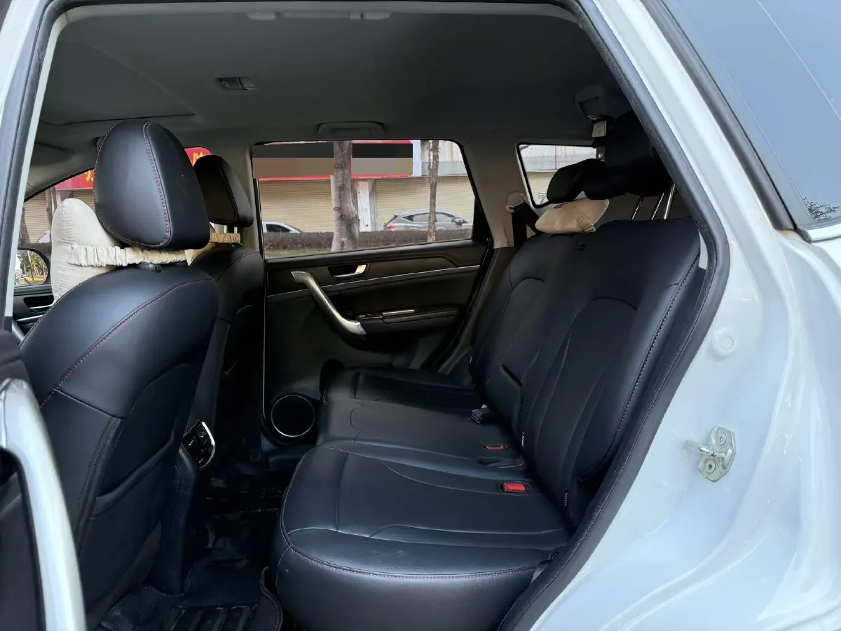 2018 Haval M6 1.5T 150HP L4 7DCT,autocango,china used car exporter,china ev exporter,chinese used car exporter,chinese used ev exporter