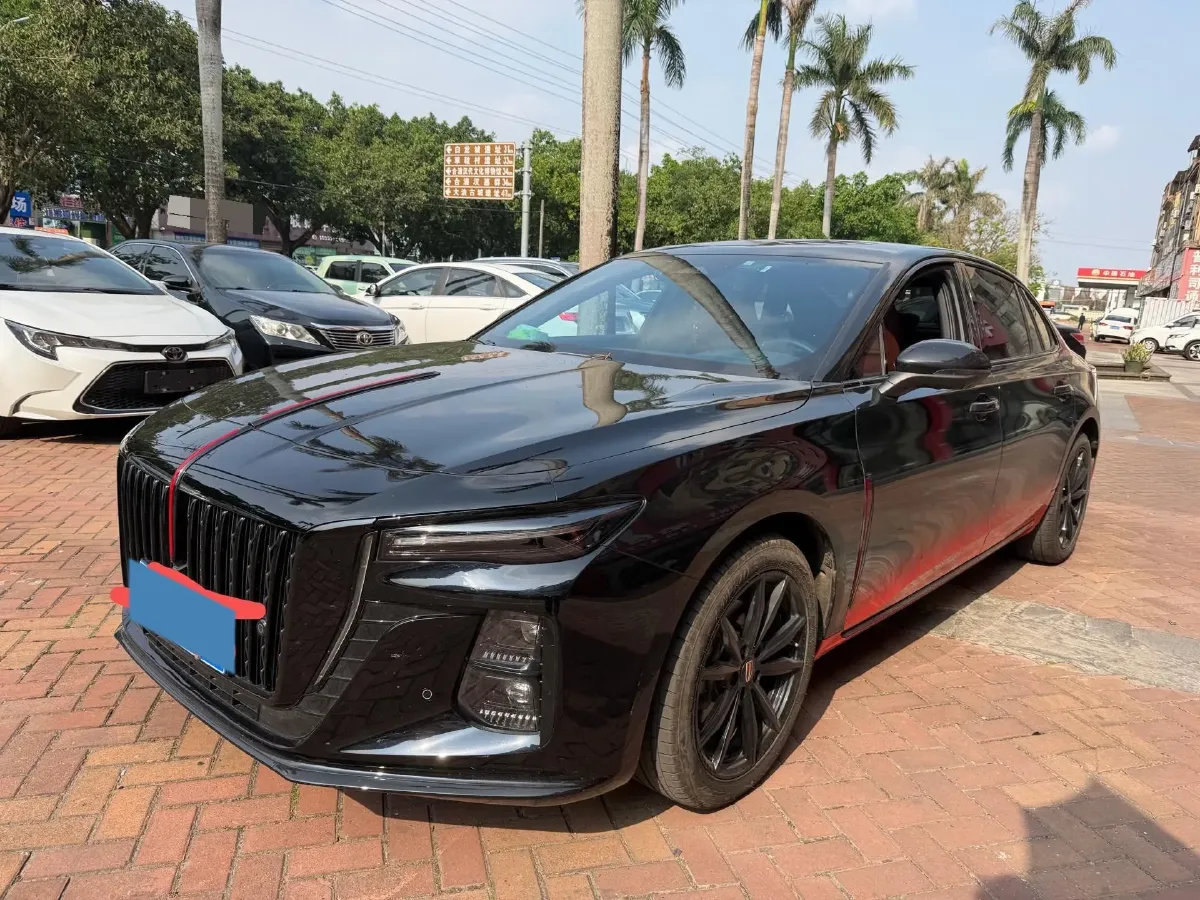 2025 HongQi H5 2.0T 224HP L4 8AT,autocango,china used car exporter,china ev exporter,chinese used car exporter,chinese used ev exporter