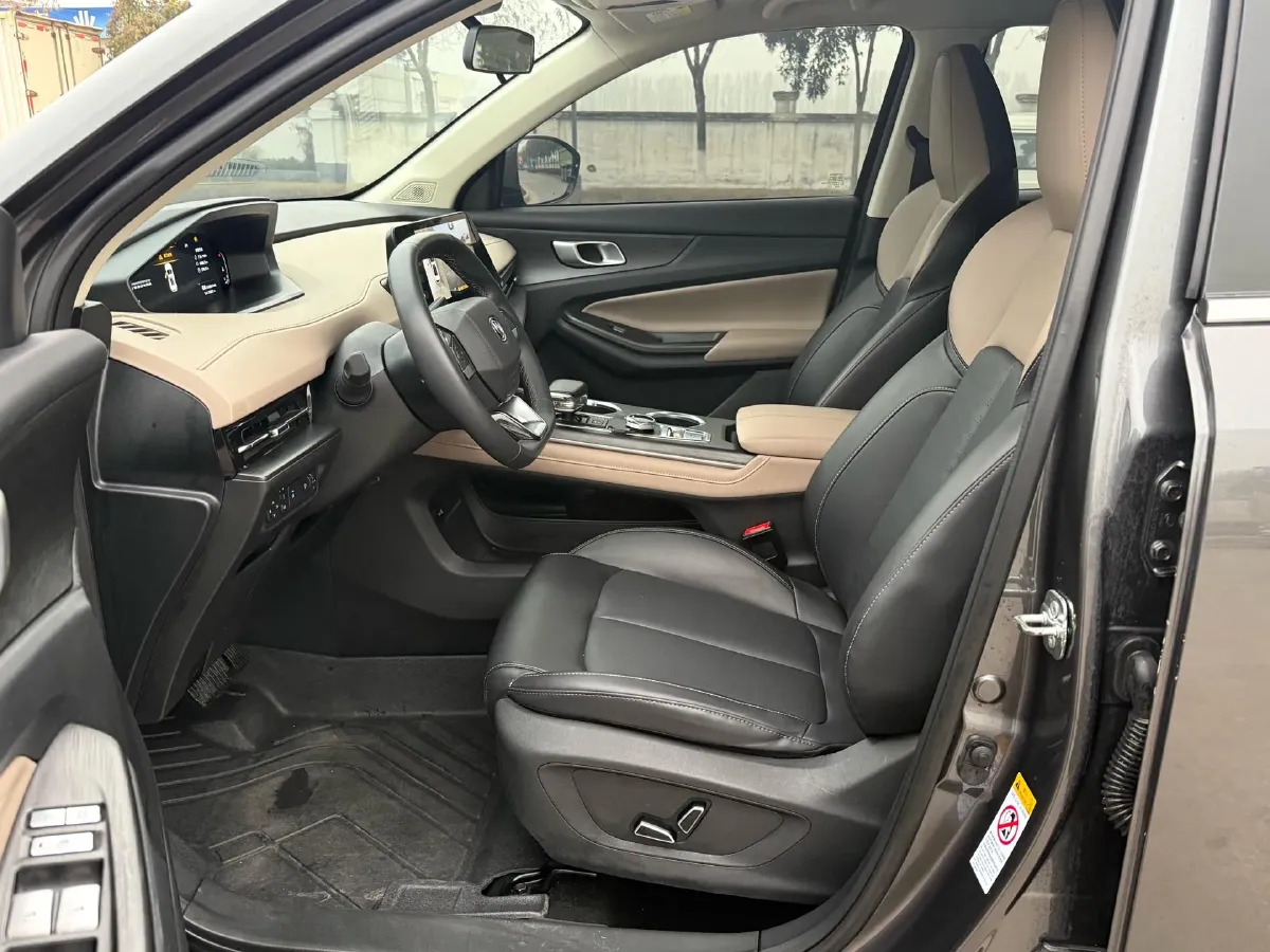 2022 ChangAn Oshan X7 Plus 1.5T 188HP L4 7DCT,autocango,china used car exporter,china ev exporter,chinese used car exporter,chinese used ev exporter