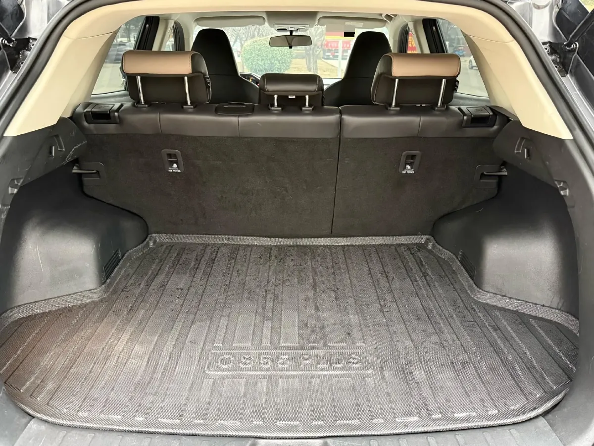 2022 ChangAn Oshan X7 Plus 1.5T 188HP L4 7DCT,autocango,china used car exporter,china ev exporter,chinese used car exporter,chinese used ev exporter