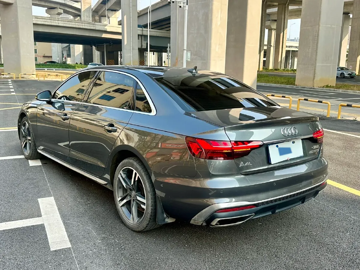 2020 Audi A4L 2.0T 190HP L4 7DCT,autocango,china used car exporter,china ev exporter,chinese used car exporter,chinese used ev exporter