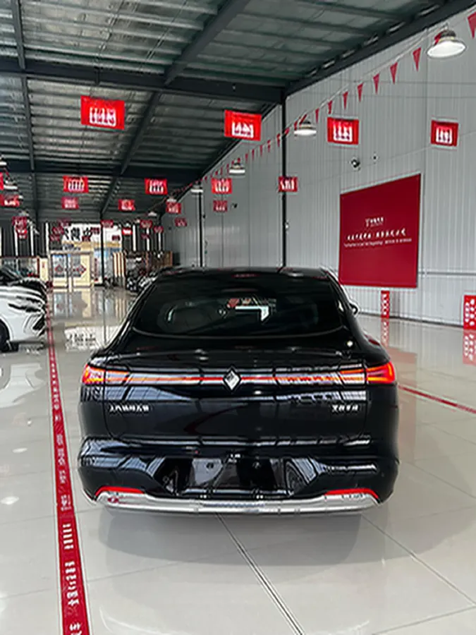 2025 BaoJun XiangJing 1.5T 143HP L4 1DHT PHEV,autocango,china used car exporter,china ev exporter,chinese used car exporter,chinese used ev exporter