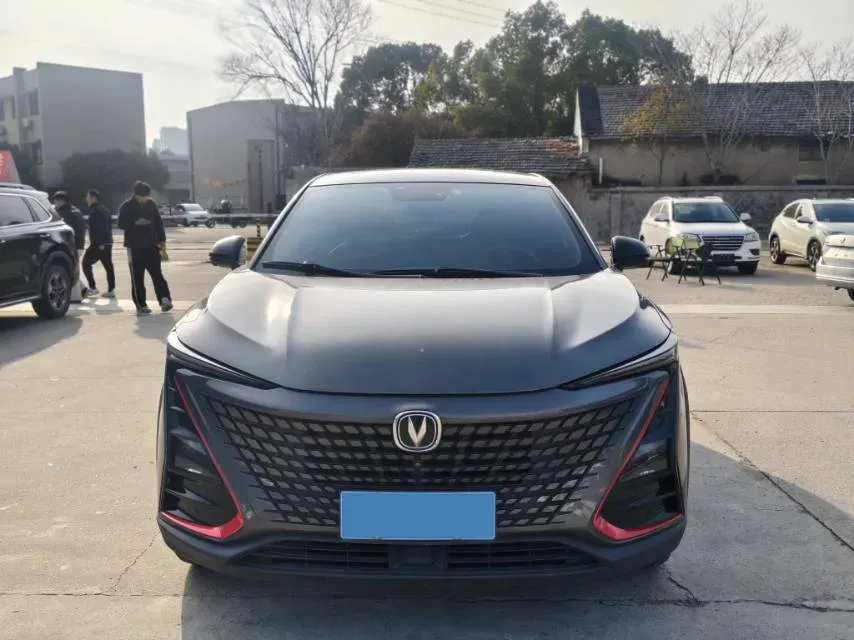 2020 ChangAn UNI-T 1.5T 180HP L4 7DCT,autocango,china used car exporter,china ev exporter,chinese used car exporter,chinese used ev exporter