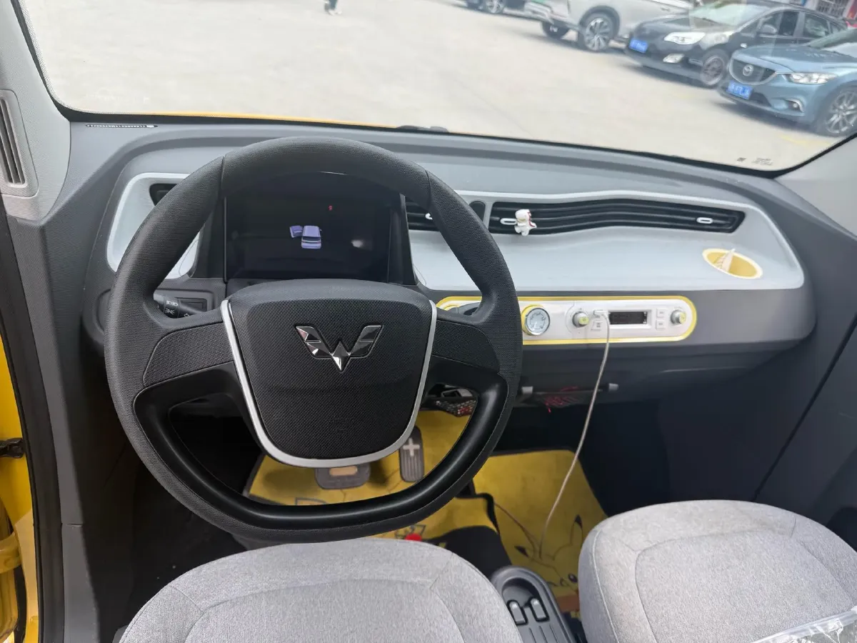 2021 WuLing HongGuang MINI EV BEV 9.3KWH,autocango,china used car exporter,china ev exporter,chinese used car exporter,chinese used ev exporter