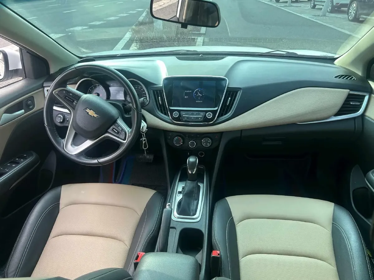 2022 Chevrolet Monza 1.5L 113HP L4 6AT,autocango,china used car exporter,china ev exporter,chinese used car exporter,chinese used ev exporter