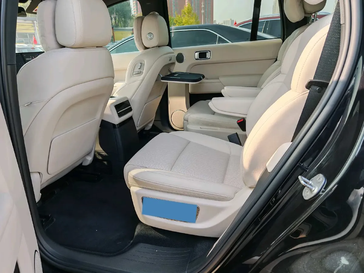 2022 Li L9 Range Extended 154HP REEV 42.6KWH,autocango,china used car exporter,china ev exporter,chinese used car exporter,chinese used ev exporter