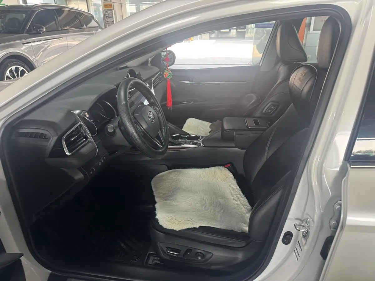 2019 Toyota Camry 2.0L 178HP L4 CVT,autocango,china used car exporter,china ev exporter,chinese used car exporter,chinese used ev exporter