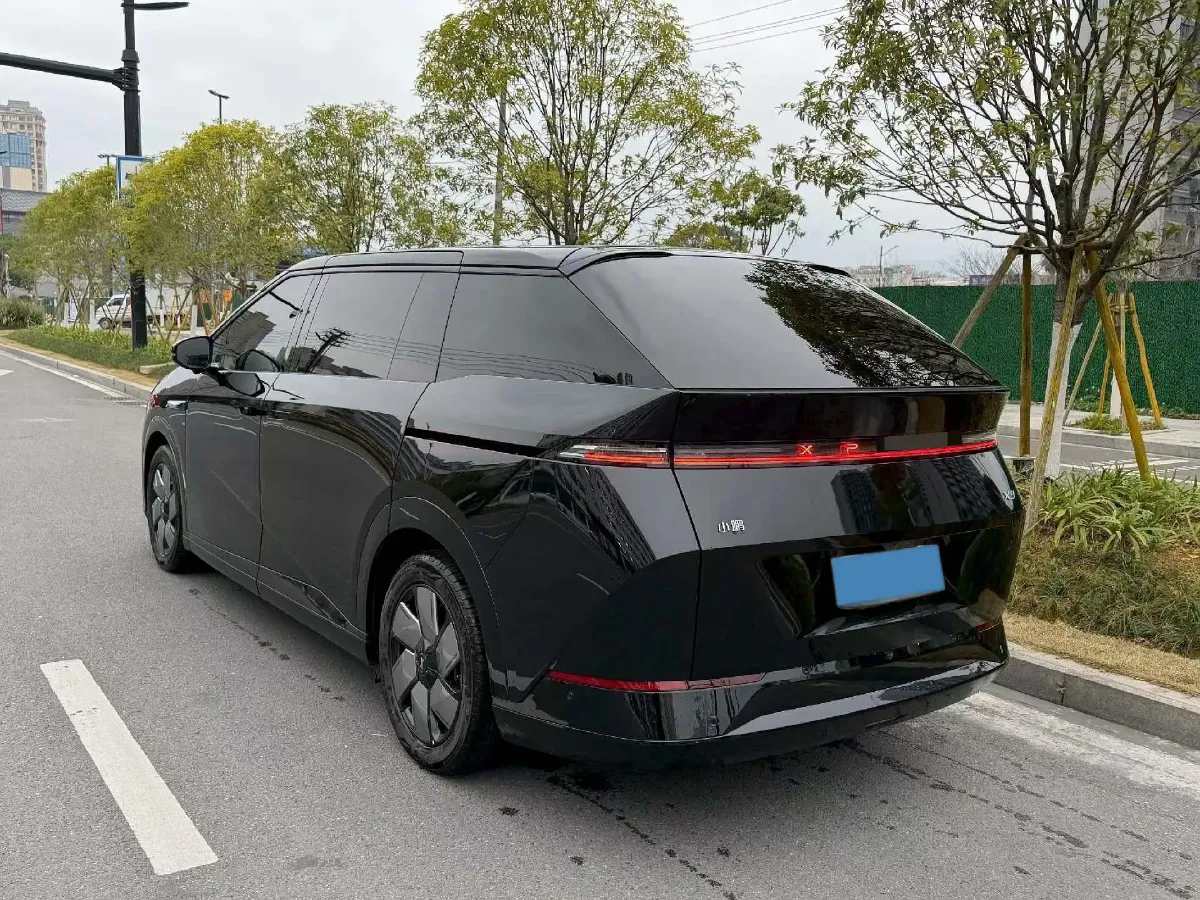 2024 Xpeng X9 BEV 84.5KWH,autocango,china used car exporter,china ev exporter,chinese used car exporter,chinese used ev exporter