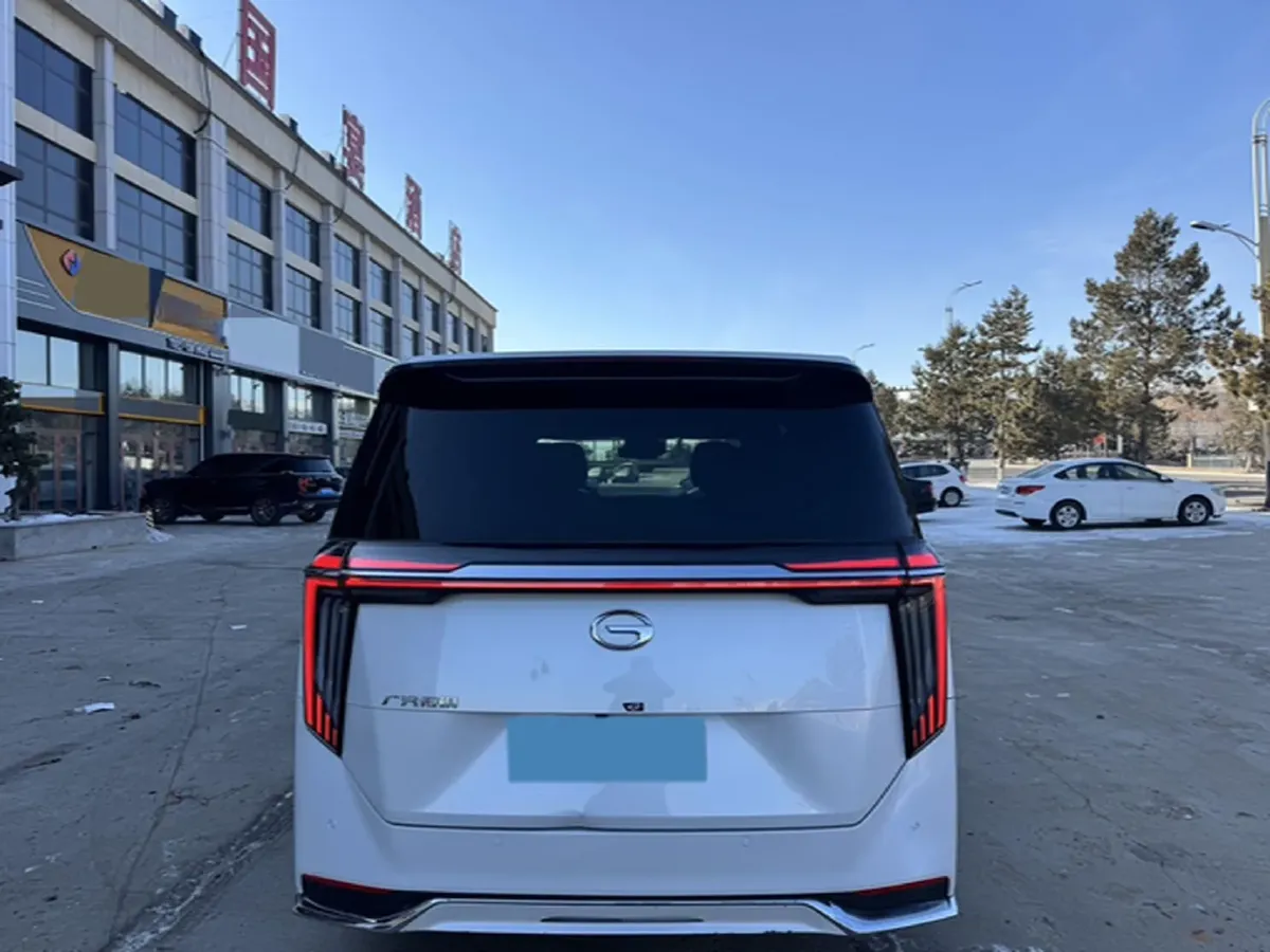 2023 GAC Trumpchi M8 2.0T 252HP L4 8AT,autocango,china used car exporter,china ev exporter,chinese used car exporter,chinese used ev exporter