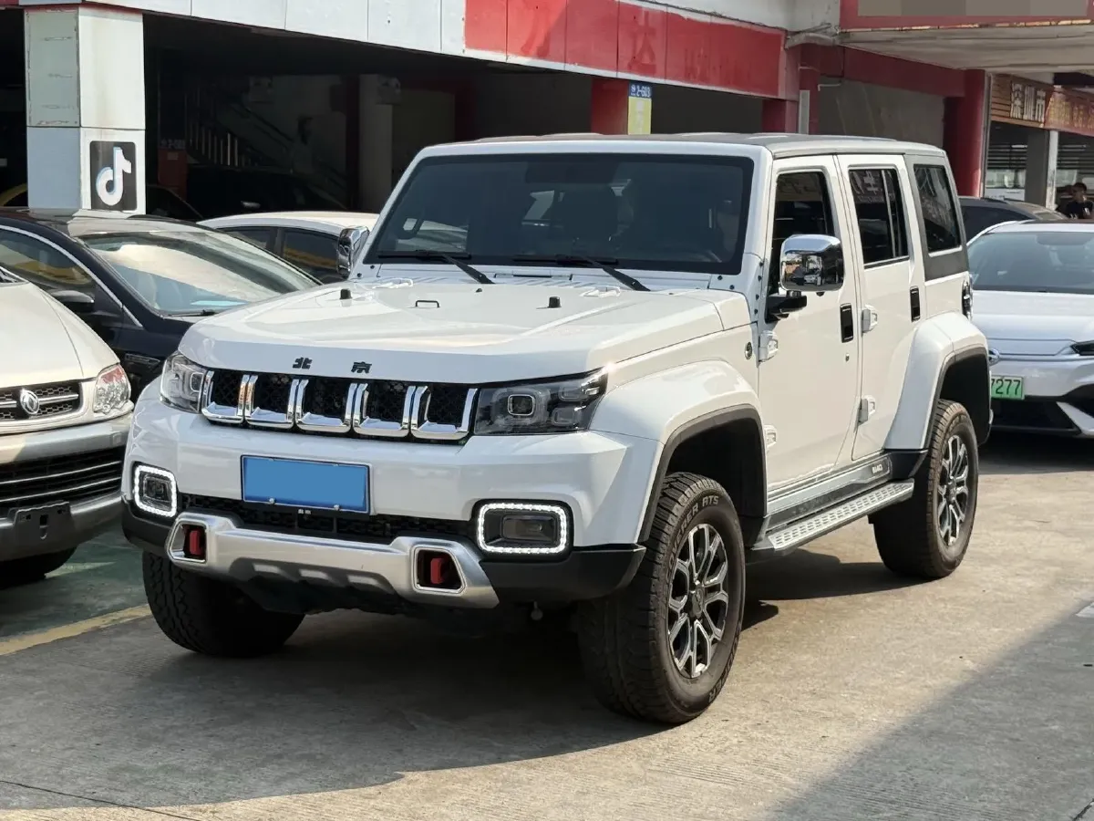 2024 Beijing BJ40 2.0T 224HP L4 8AT,autocango,china used car exporter,china ev exporter,chinese used car exporter,chinese used ev exporter