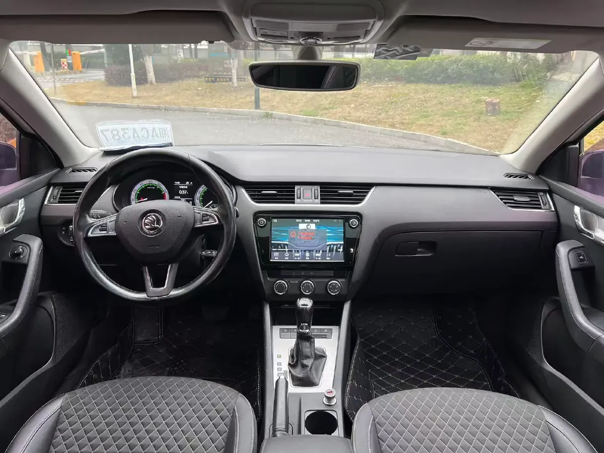 2018 Skoda Octavia 1.4T 150HP L4 7DCT,autocango,china used car exporter,china ev exporter,chinese used car exporter,chinese used ev exporter