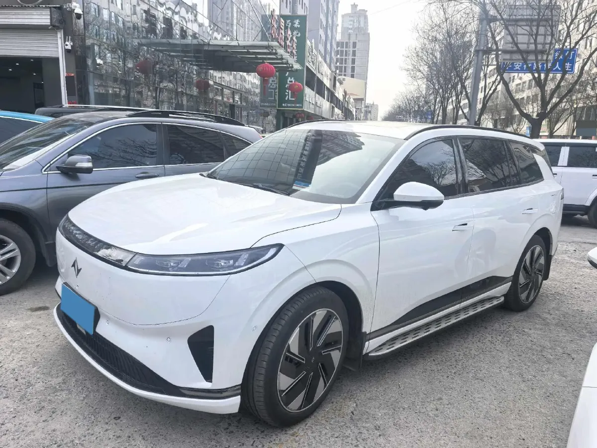 2025 DongFeng eπ eπ008 1.5T 147HP L4 REEV 34.32KWH,autocango,china used car exporter,china ev exporter,chinese used car exporter,chinese used ev exporter
