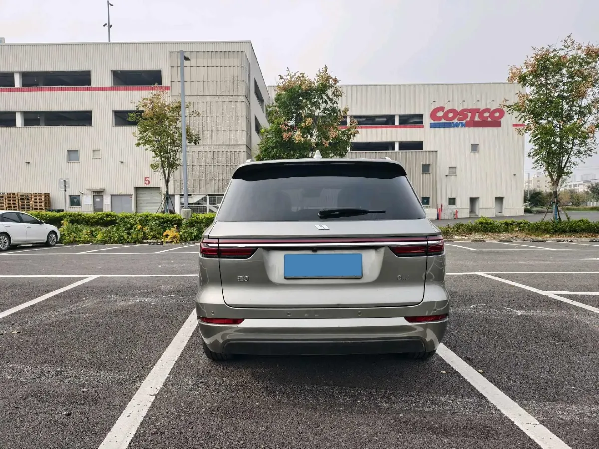 2021 Li ONE Range Extended 131HP REEV 40.5KWH,autocango,china used car exporter,china ev exporter,chinese used car exporter,chinese used ev exporter