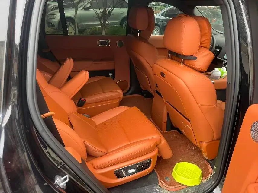 2024 Li L9 Range Extended 154HP REEV 52.3KWH,autocango,china used car exporter,china ev exporter,chinese used car exporter,chinese used ev exporter