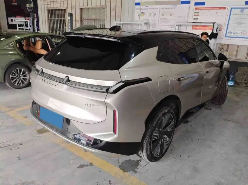 2023 LYNK&CO 08 EM-P 1.5T 163HP L4 3DHT PHEV 39.6KWH,autocango,china used car exporter,china ev exporter,chinese used car exporter,chinese used ev exporter