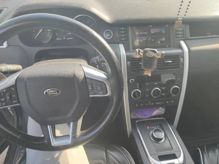 2019 Land Rover Discovery Sport 2.0T 241HP L4 9AT,autocango,china used car exporter,china ev exporter,chinese used car exporter,chinese used ev exporter