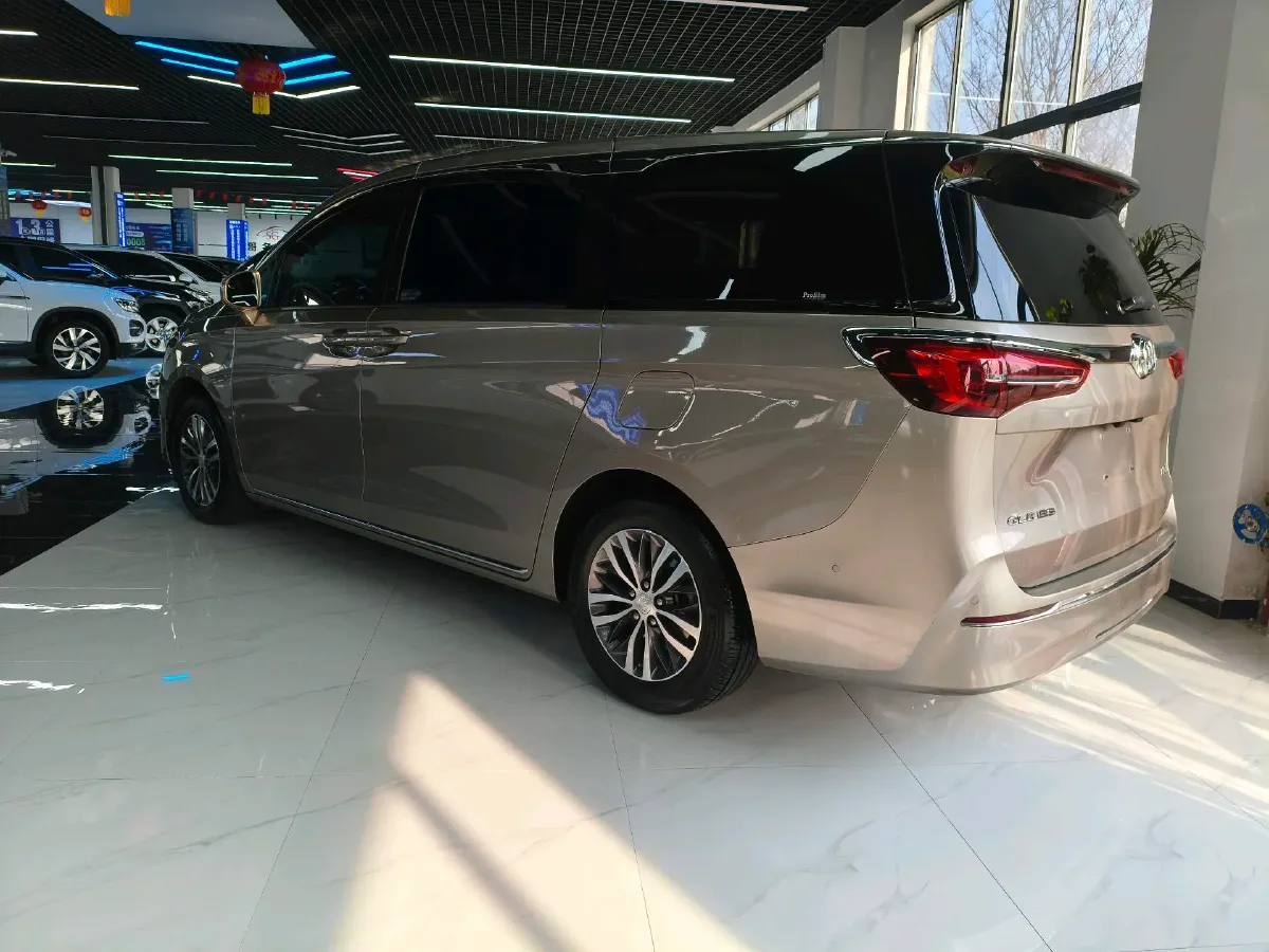 2023 Buick GL8 2.0T 237HP L4 9AT,autocango,china used car exporter,china ev exporter,chinese used car exporter,chinese used ev exporter