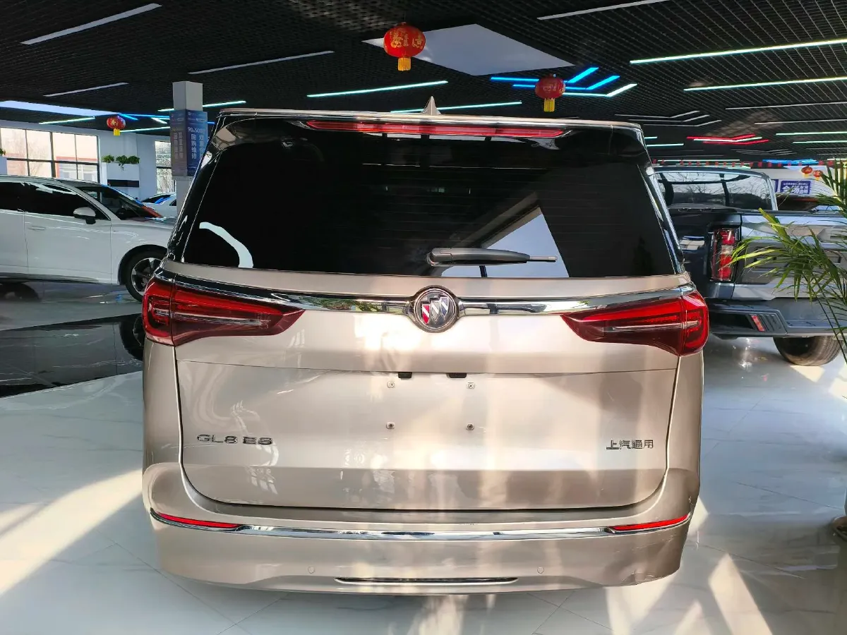 2023 Buick GL8 2.0T 237HP L4 9AT,autocango,china used car exporter,china ev exporter,chinese used car exporter,chinese used ev exporter