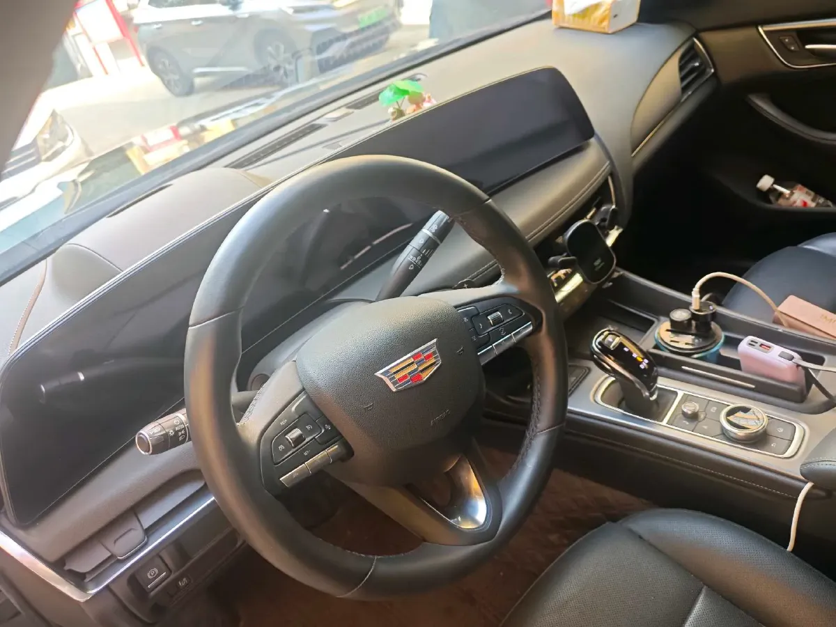 2024 Cadillac CT5 2.0T 237HP L4 10AT,autocango,china used car exporter,china ev exporter,chinese used car exporter,chinese used ev exporter
