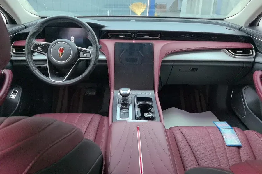 2024 HongQi H5 1.5T 169HP L4 7DCT,autocango,china used car exporter,china ev exporter,chinese used car exporter,chinese used ev exporter