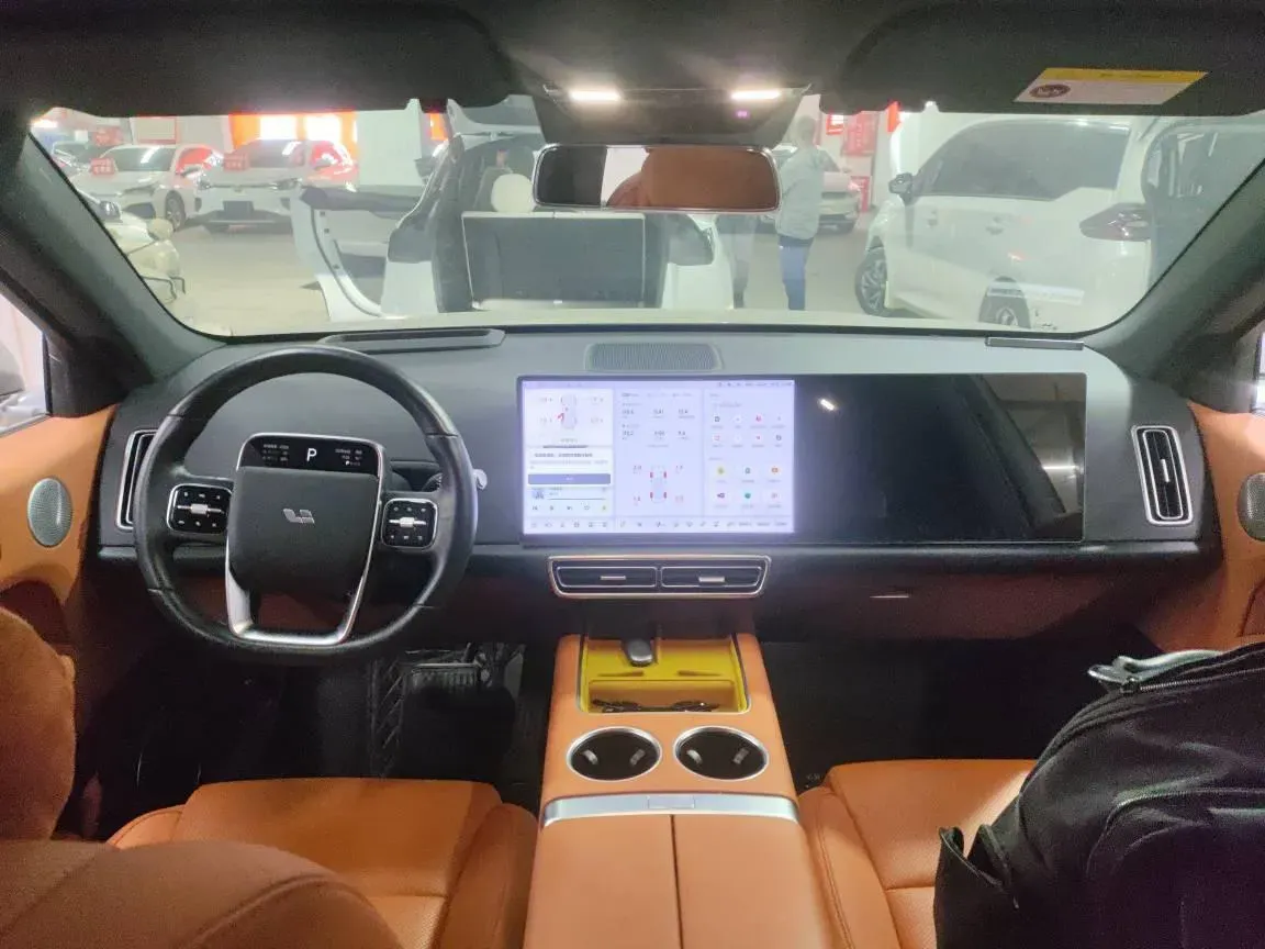2024 Li L6 Range Extended 154HP L4 REEV 36.8KWH,autocango,china used car exporter,china ev exporter,chinese used car exporter,chinese used ev exporter