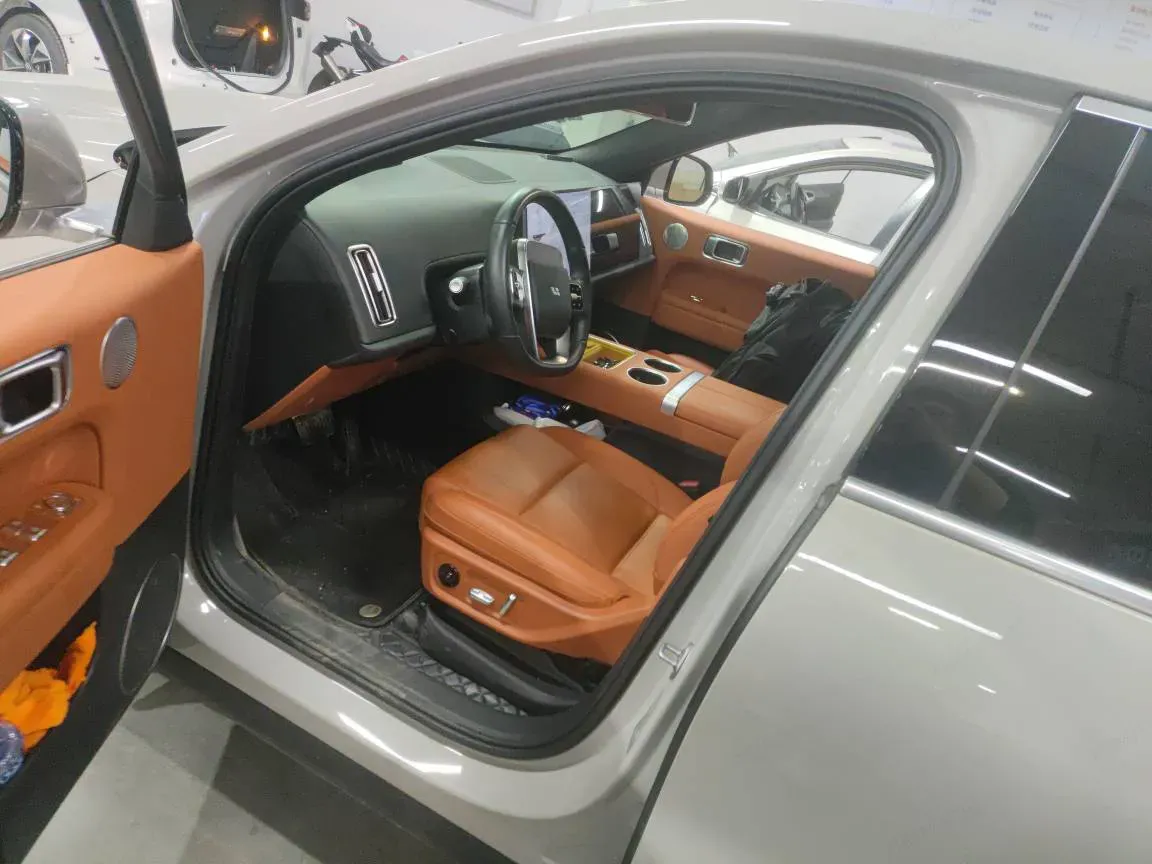 2024 Li L6 Range Extended 154HP L4 REEV 36.8KWH,autocango,china used car exporter,china ev exporter,chinese used car exporter,chinese used ev exporter