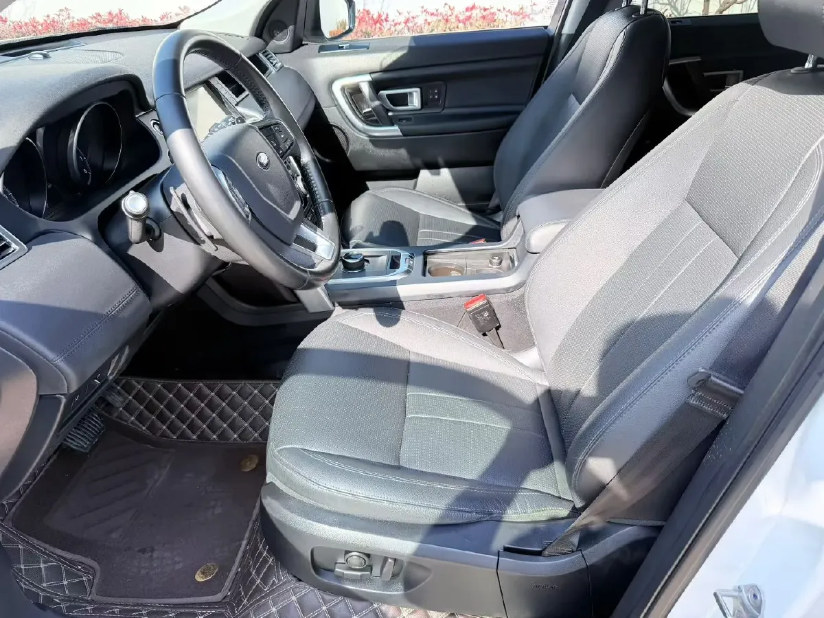 2019 Land Rover Discovery Sport 2.0T 241HP L4 9AT,autocango,china used car exporter,china ev exporter,chinese used car exporter,chinese used ev exporter