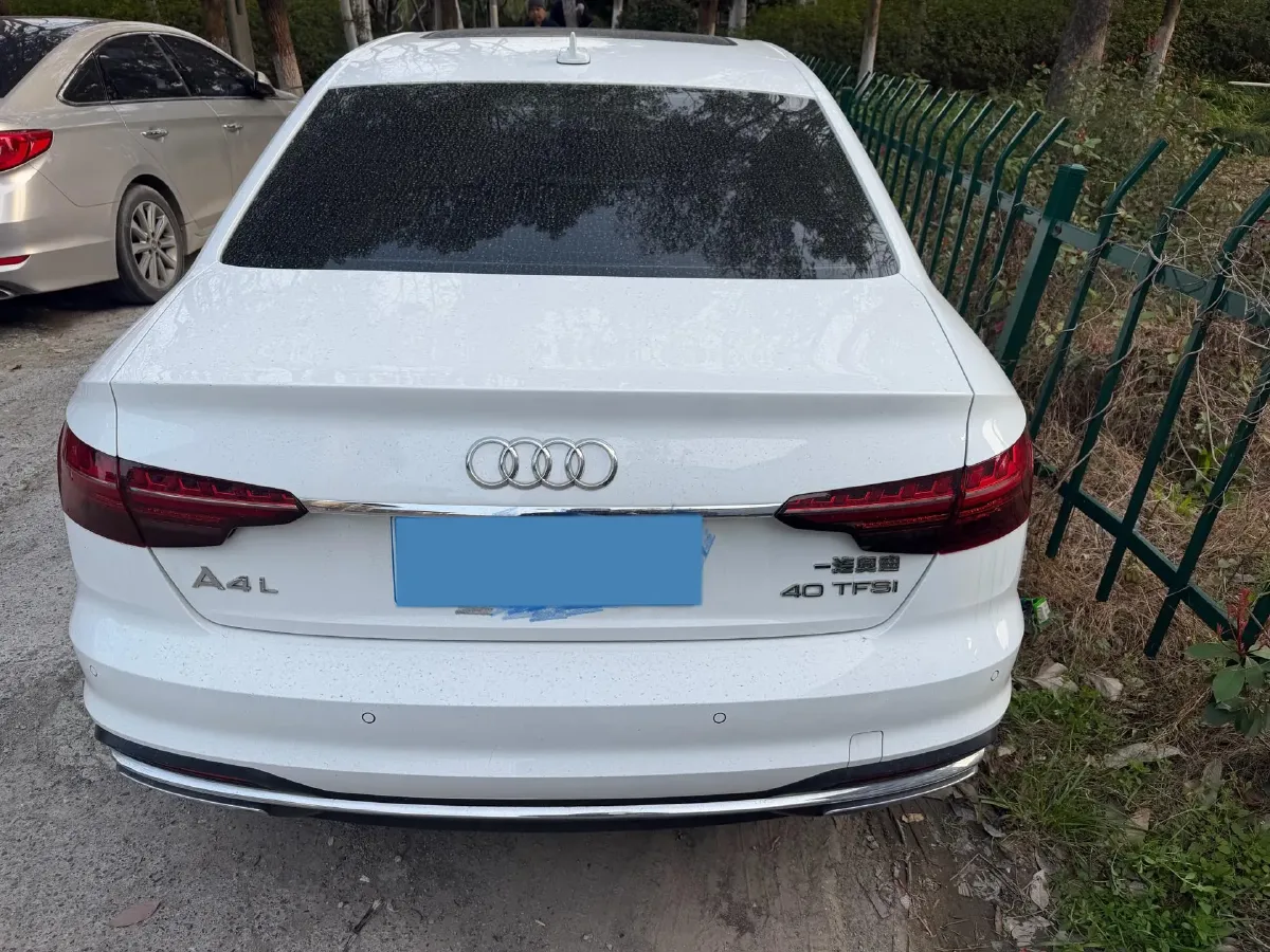 2020 Audi A4L 2.0T 190HP L4 7DCT,autocango,china used car exporter,china ev exporter,chinese used car exporter,chinese used ev exporter
