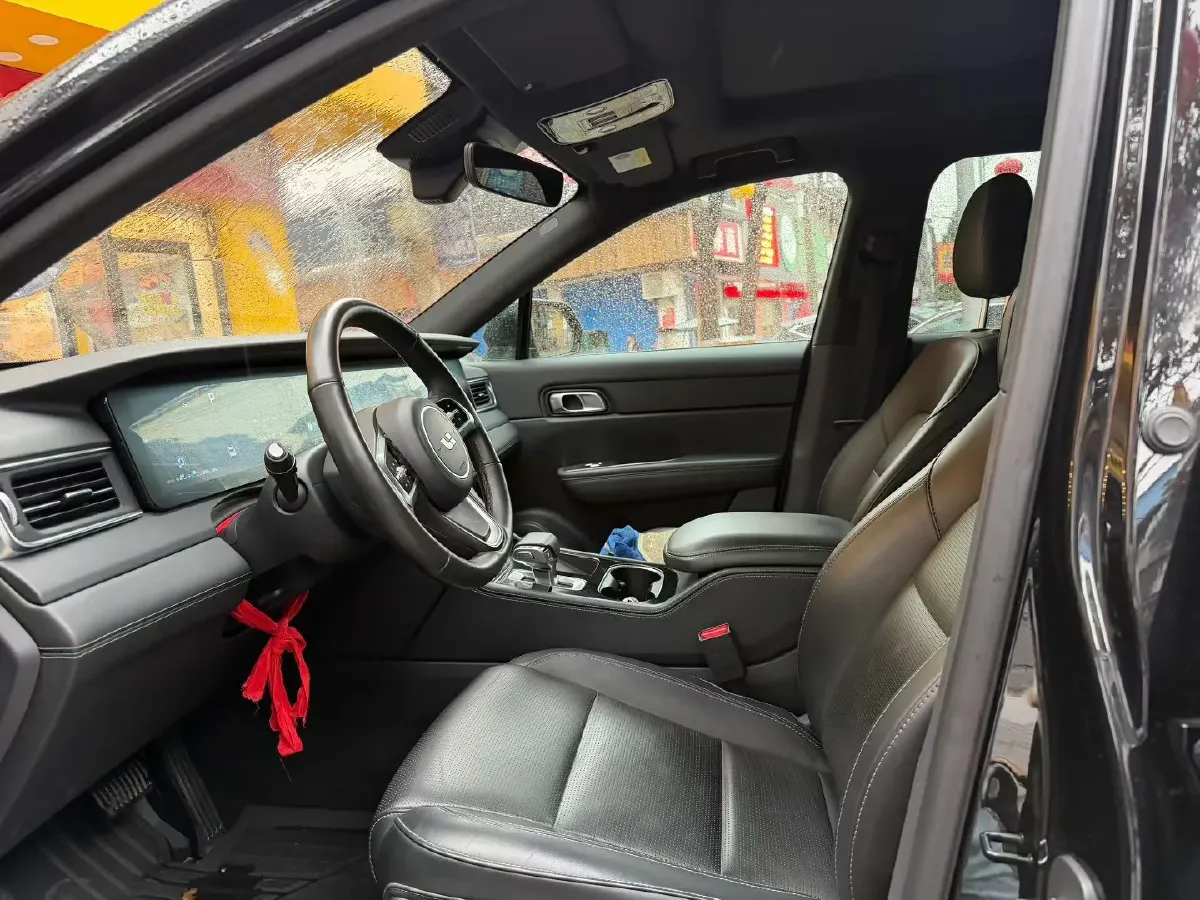 2021 Li ONE Range Extended 131HP REEV 40.5KWH,autocango,china used car exporter,china ev exporter,chinese used car exporter,chinese used ev exporter