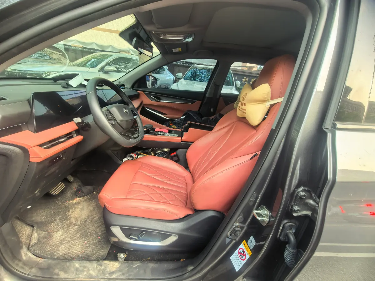 2024 ChangAn CS75 Plus 1.5T 188HP L4 8AT,autocango,china used car exporter,china ev exporter,chinese used car exporter,chinese used ev exporter