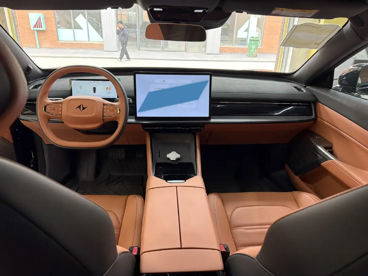 2024 DongFeng eπ eπ007 REEV 105HP REEV 28.4KWH,autocango,china used car exporter,china ev exporter,chinese used car exporter,chinese used ev exporter