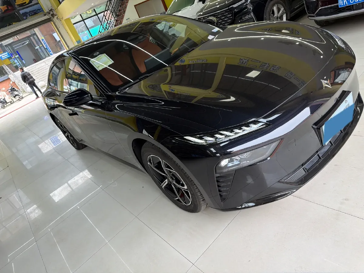 2024 DongFeng eπ eπ007 REEV 105HP REEV 28.4KWH,autocango,china used car exporter,china ev exporter,chinese used car exporter,chinese used ev exporter