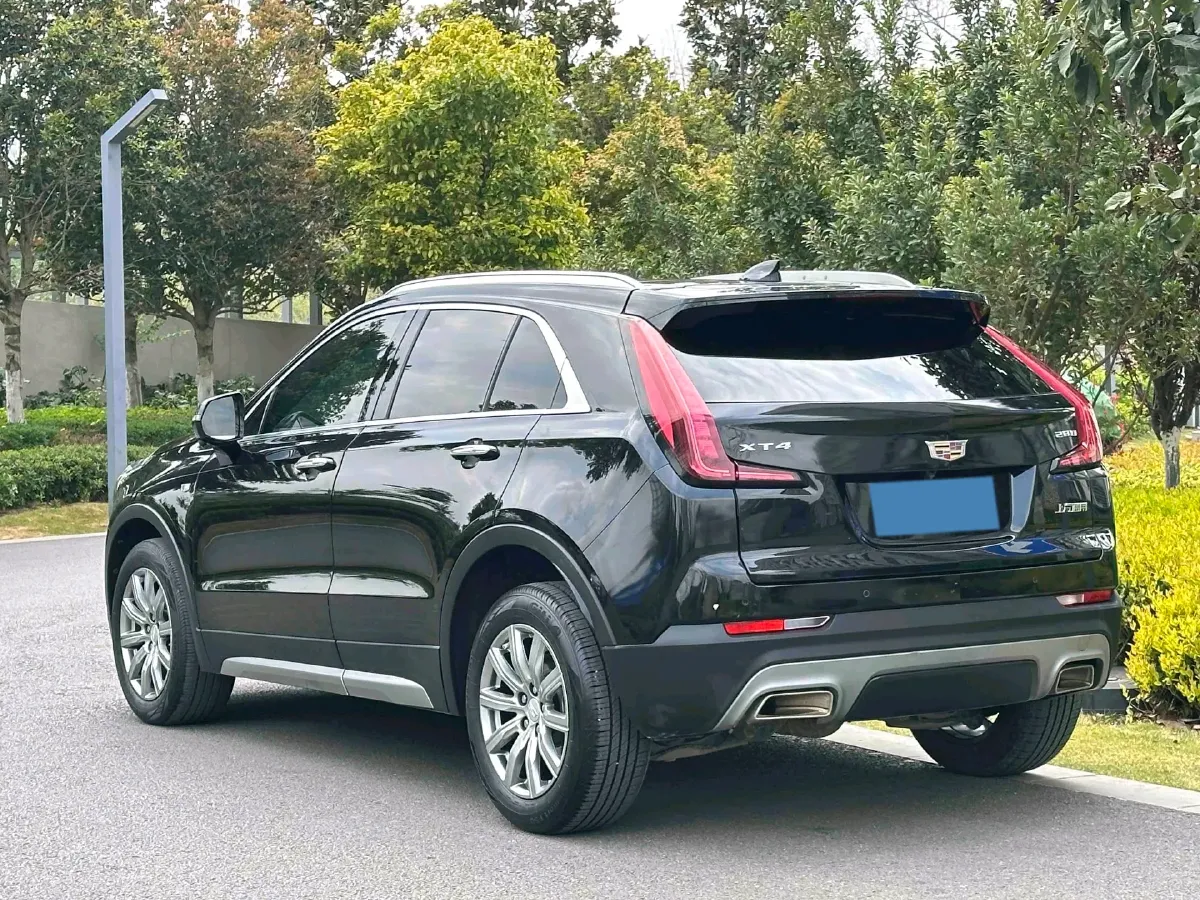 2021 Cadillac XT4 2.0T 237HP L4 9AT,autocango,china used car exporter,china ev exporter,chinese used car exporter,chinese used ev exporter