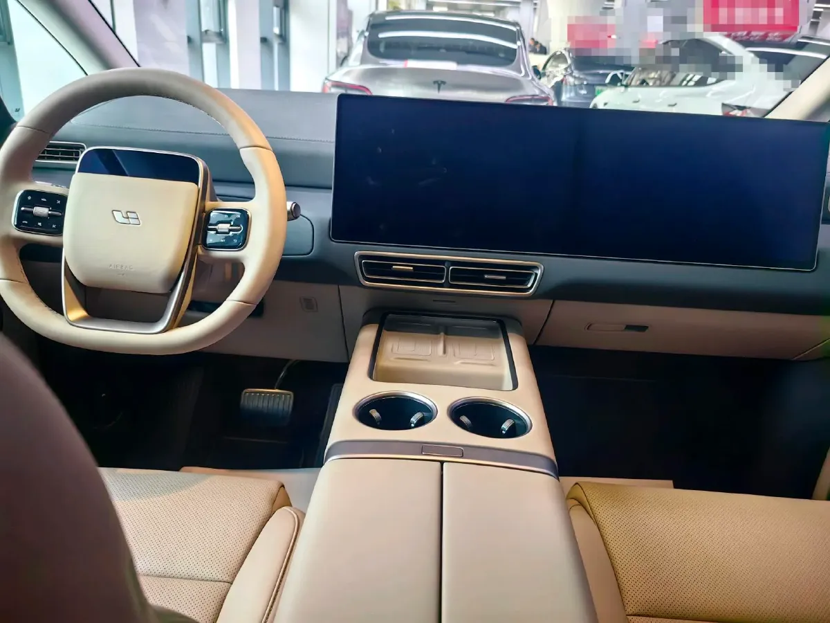 2025 Li MEGA BEV,autocango,china used car exporter,china ev exporter,chinese used car exporter,chinese used ev exporter