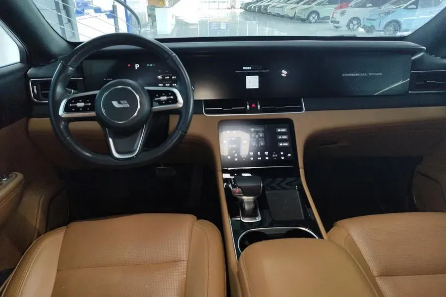 2021 Li ONE Range Extended 131HP REEV 40.5KWH,autocango,china used car exporter,china ev exporter,chinese used car exporter,chinese used ev exporter